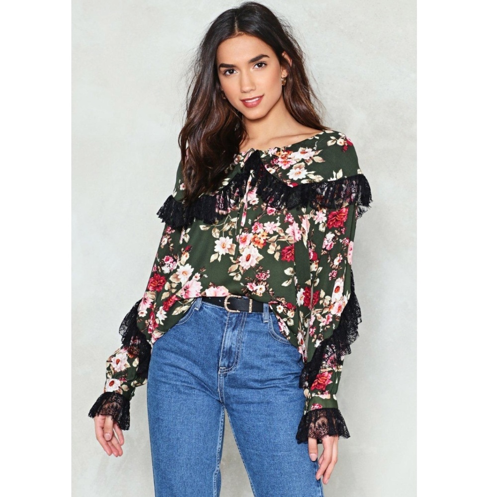 Nasty Gal Time for a Trim Floral Blouse